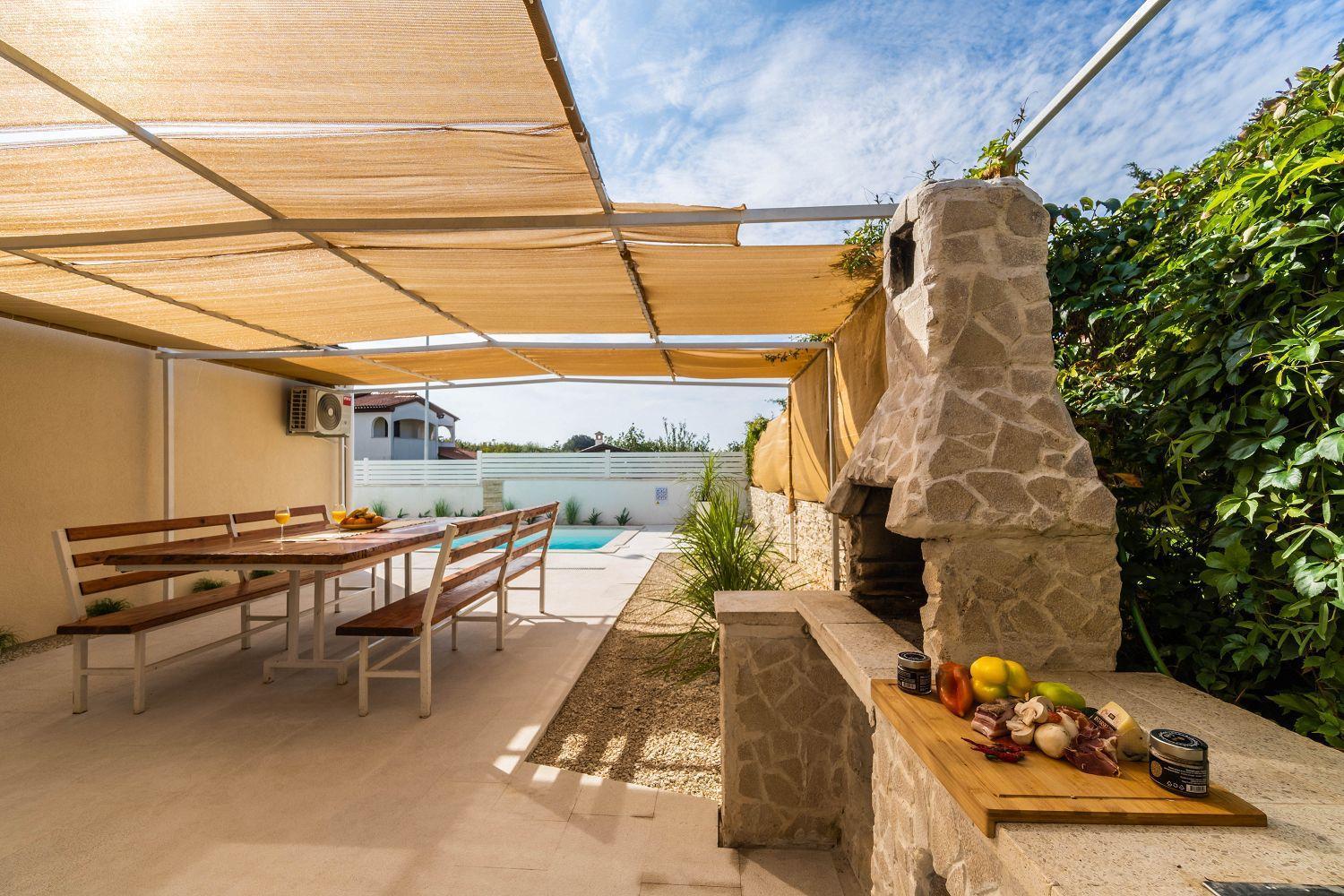 Mit Salzwasserpool, Billard, Tischtennis Und In Strandnaehe *